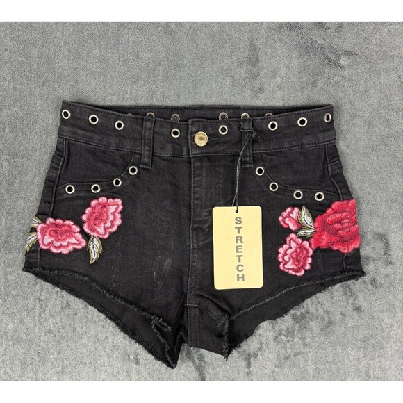 LITZ by UNIQ Black Floral Embroidered Denim Booty Shorts Juniors Sz Small NEW - Picture 3 of 6